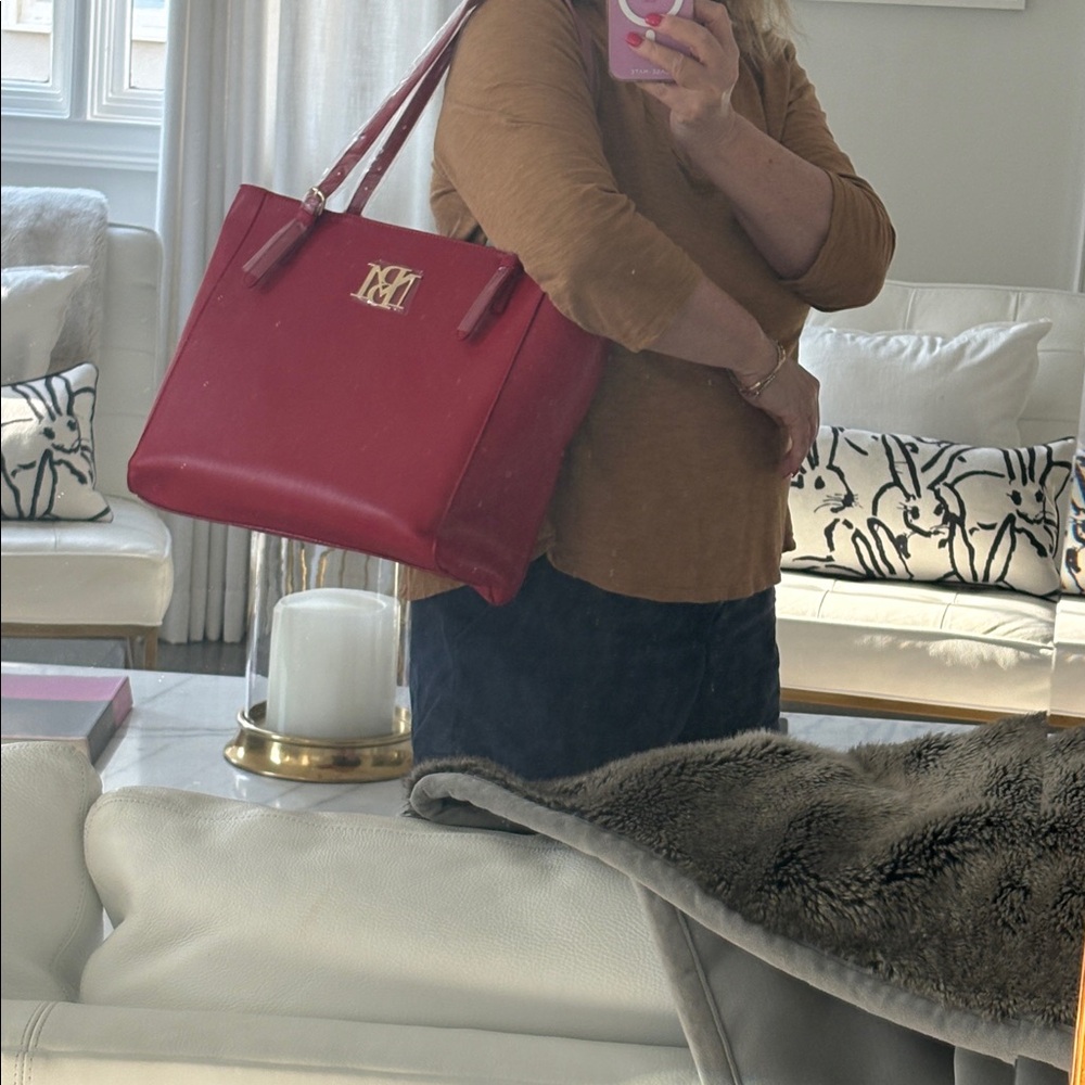 Badgley Mischka Large Tote Vegan Leather Red/Gold NWT - Picture 10 of 10